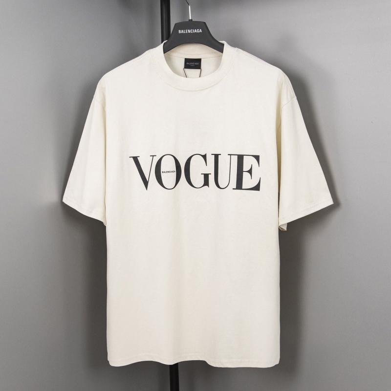 G*u*i t-shirts